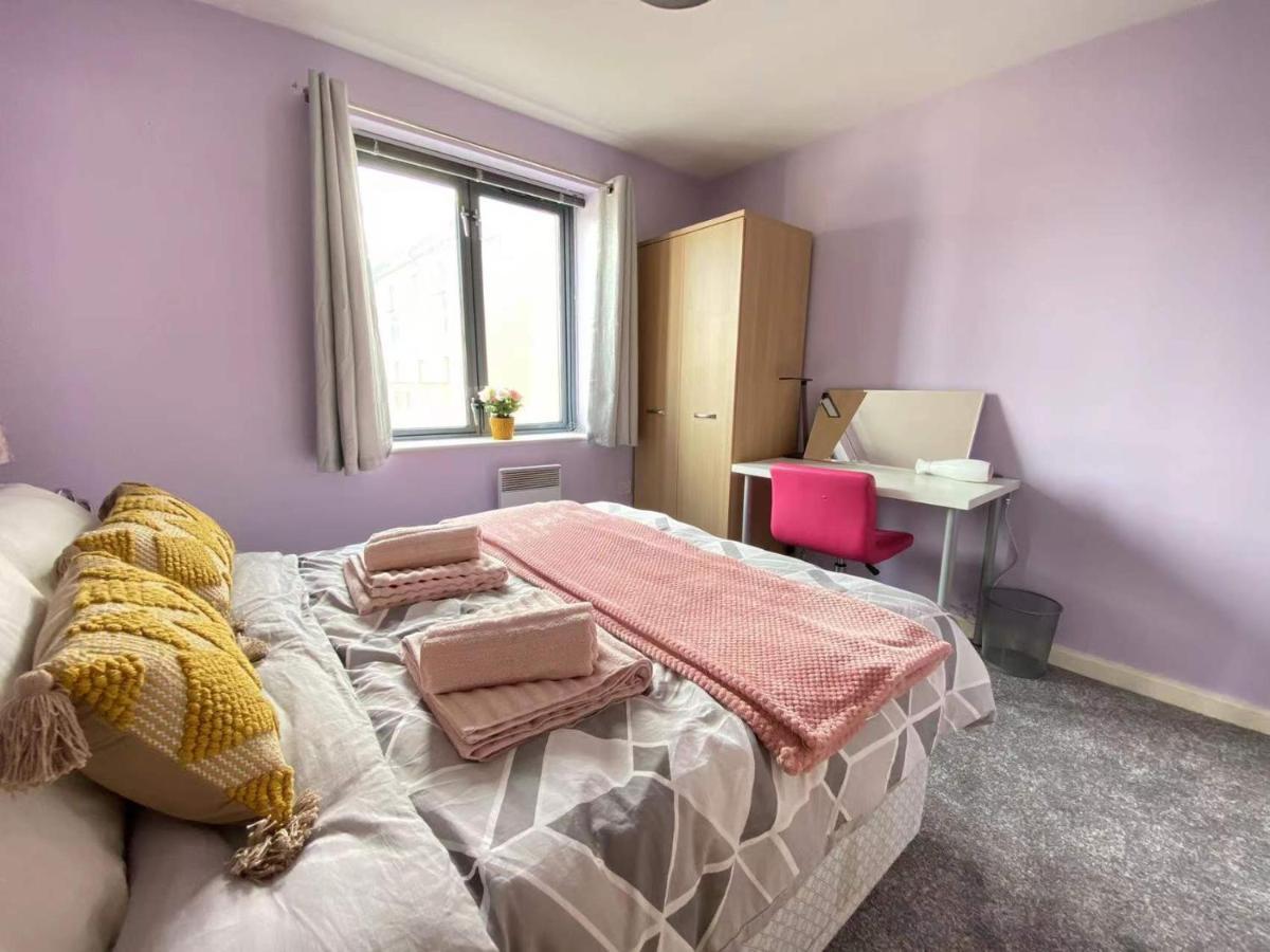 Lovely 2-bedrooms Step To The * Суонси
