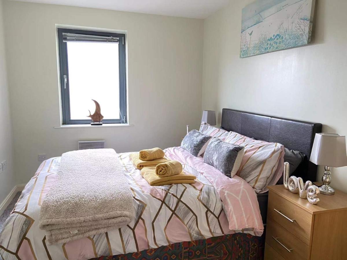 Апартаменты Lovely 2-bedrooms Step To The