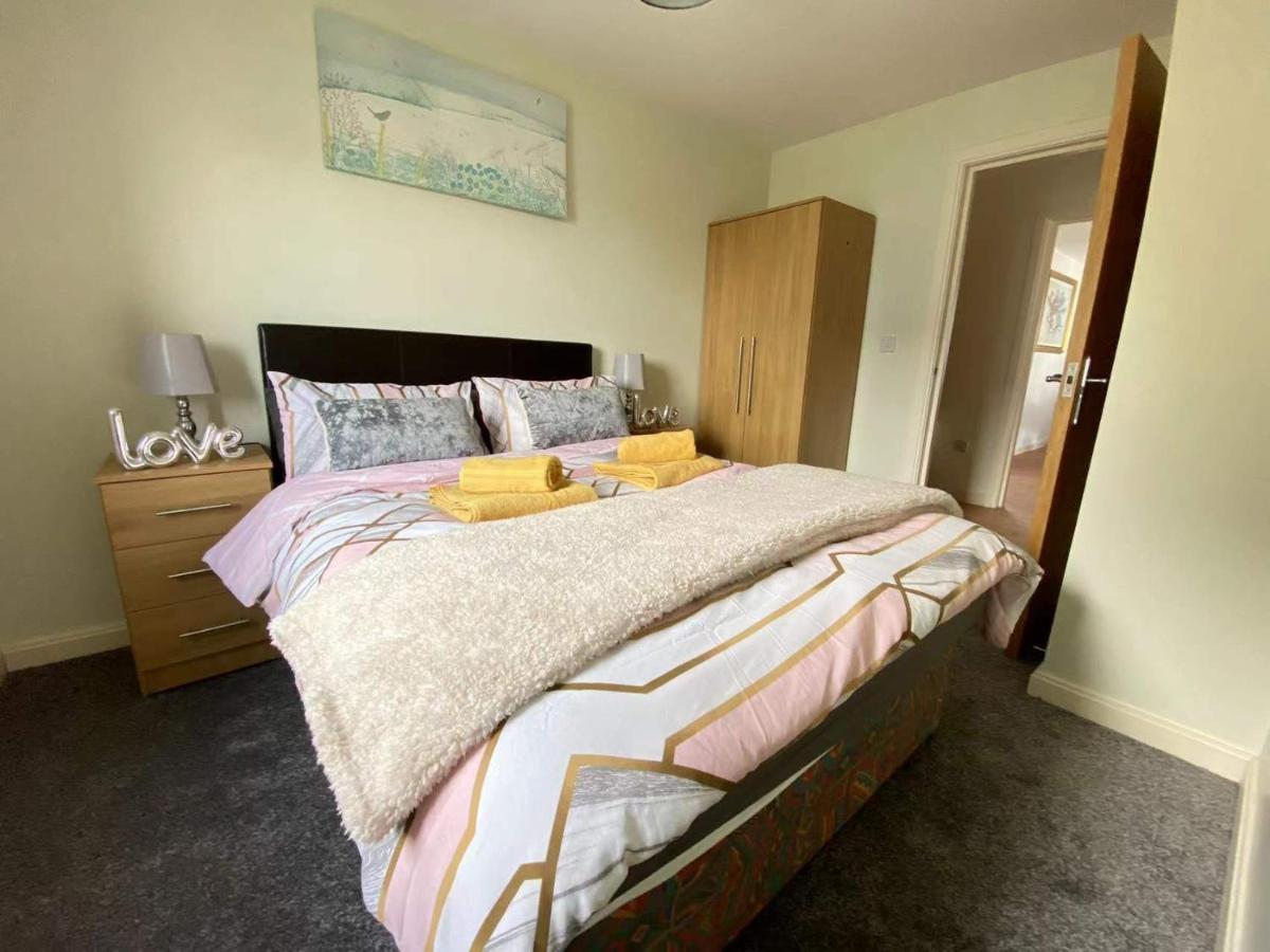 Lovely 2-bedrooms Step To The Апартаменты Суонси