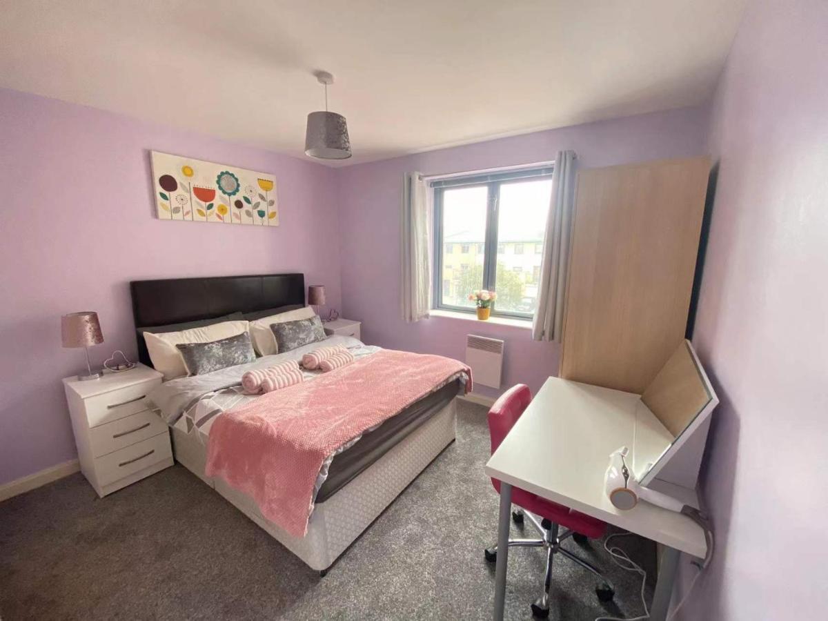 Lovely 2-bedrooms Step To The Апартаменты Суонси
